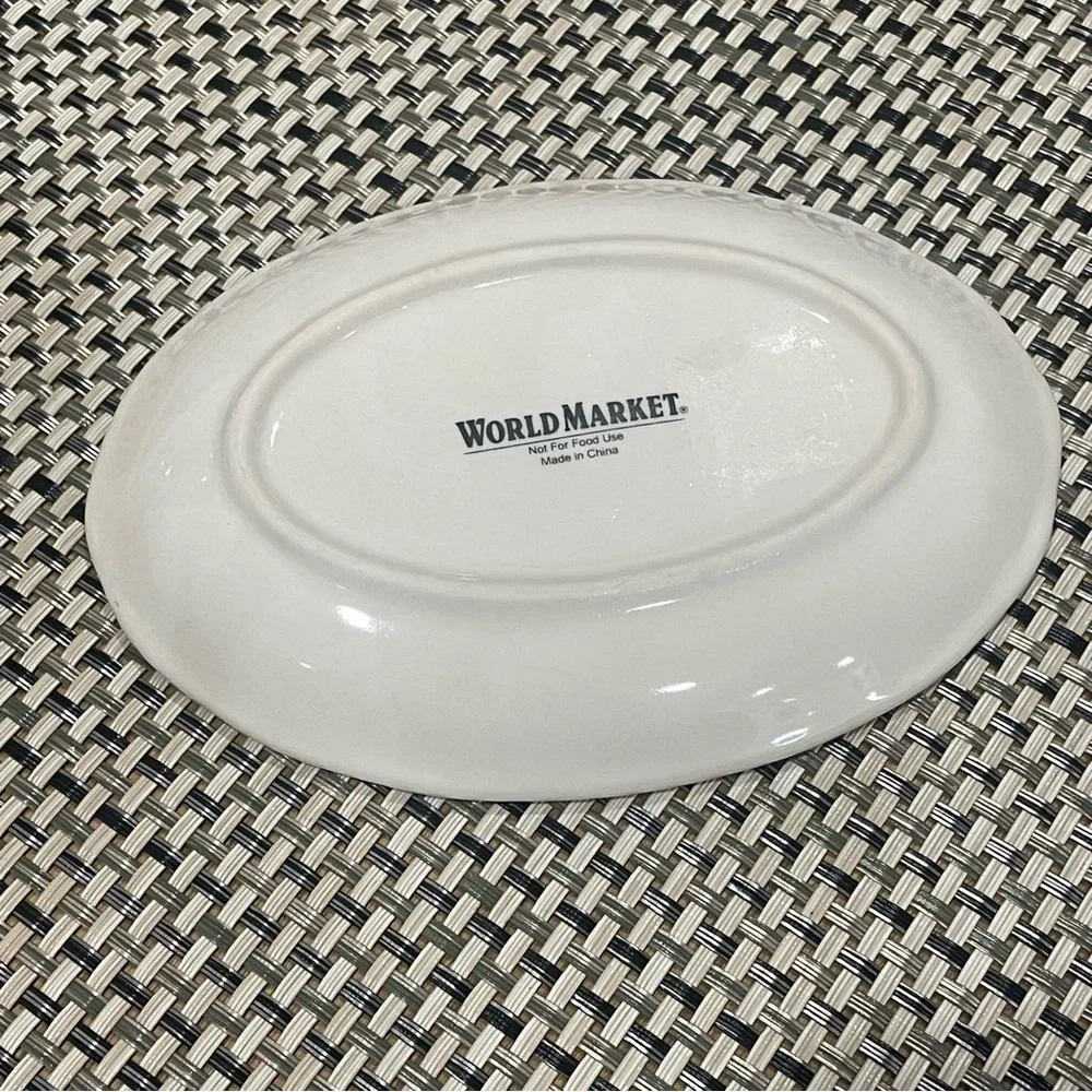 WORLD MARKET Small Oval  Dish Plate 6”